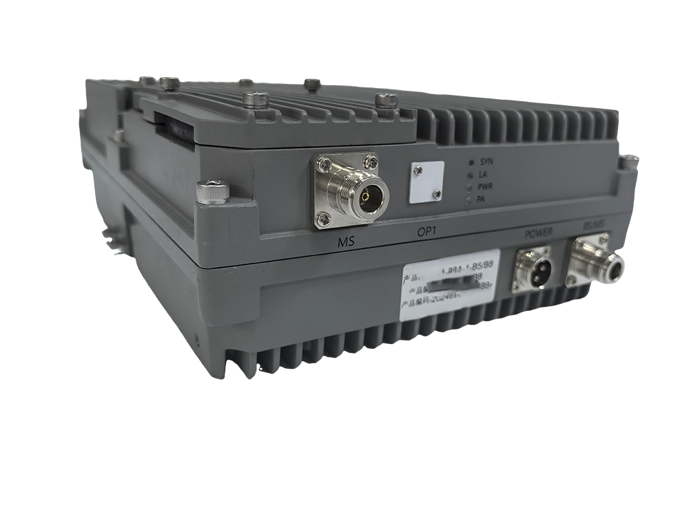  息烽三频手机信号接收器2000㎡